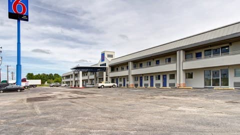 Motel 6 North Ridgeville, OH - Cleveland Intl Airport - N Ridgeville