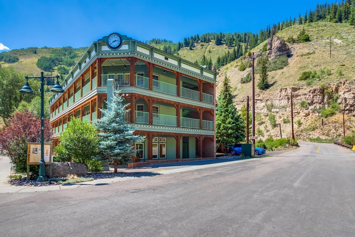 Green Bridge Inn