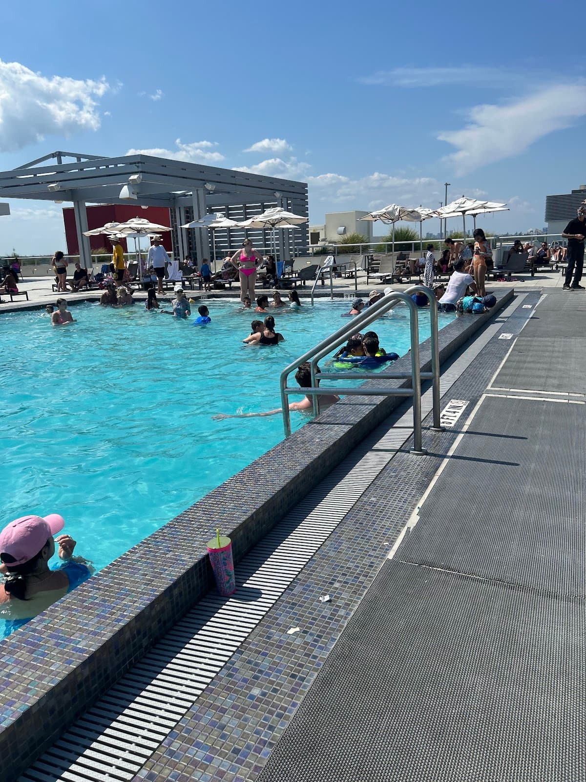 Rooftop Pool- Gym - Hollywood Beach Broad - walk