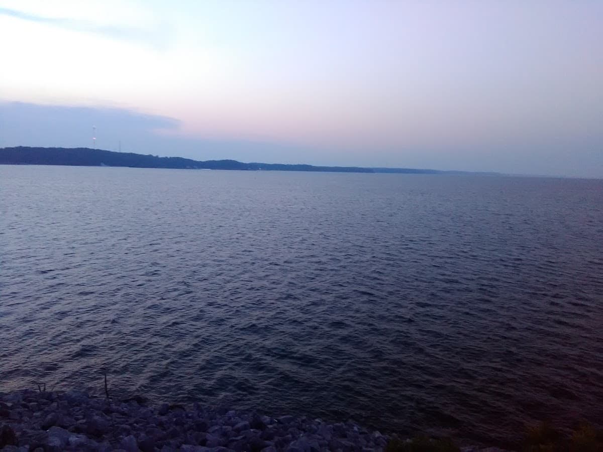 Ky Dam side