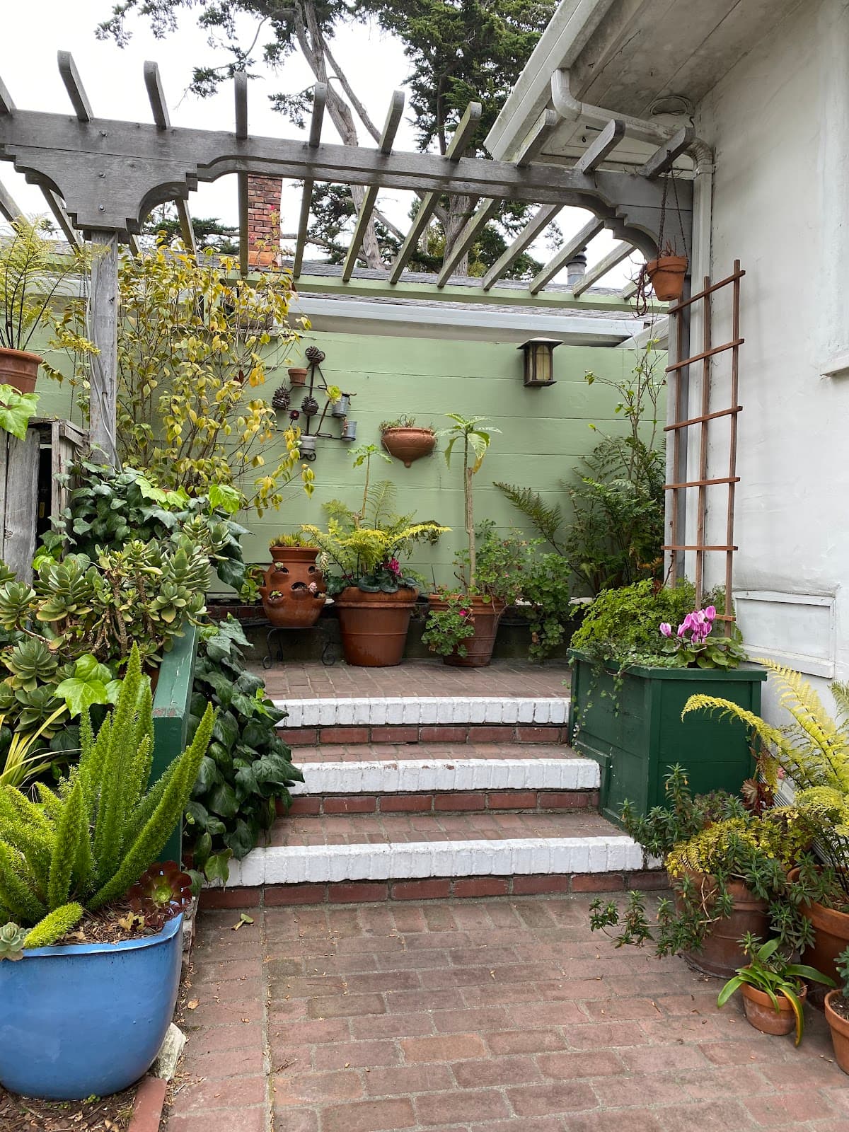Carmel Garden Inn
