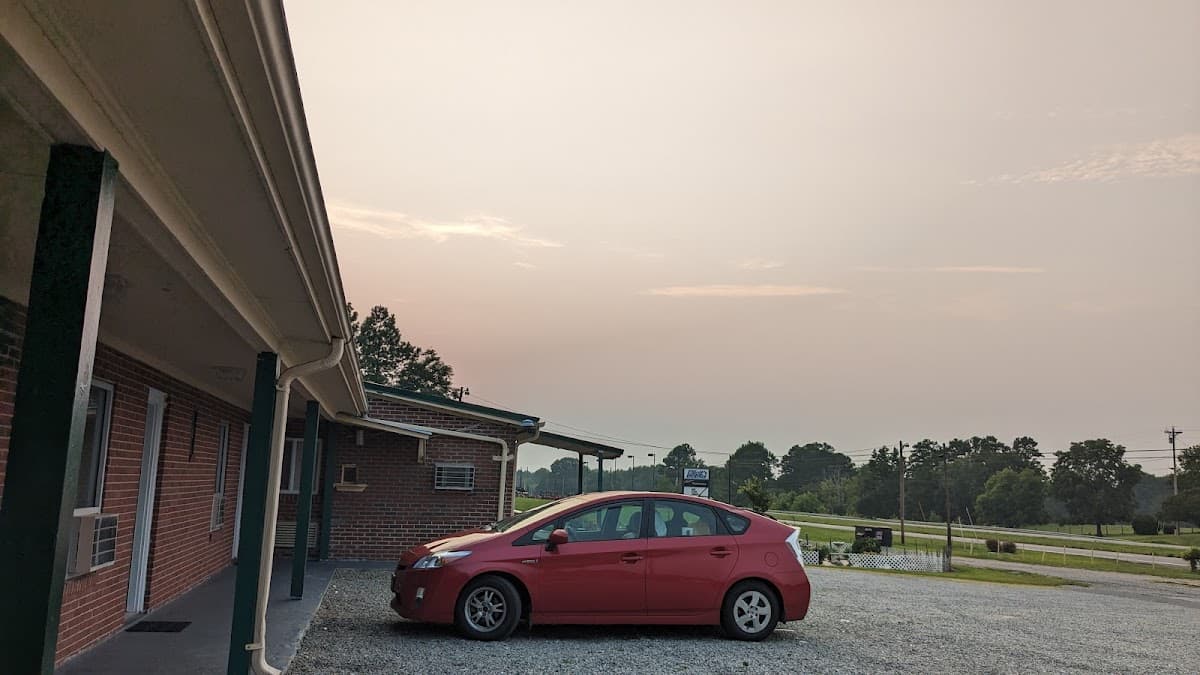 Hilltop Motel