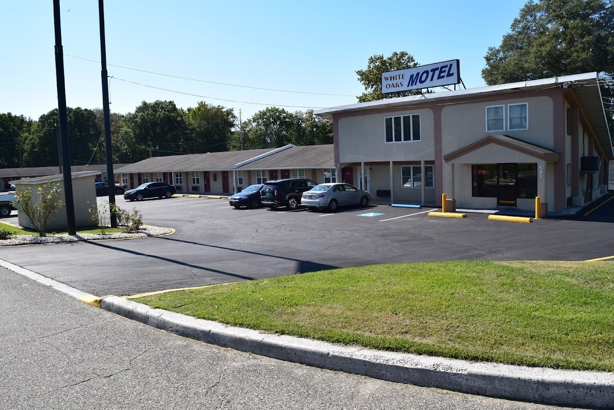 White Oaks Motel Pennsville