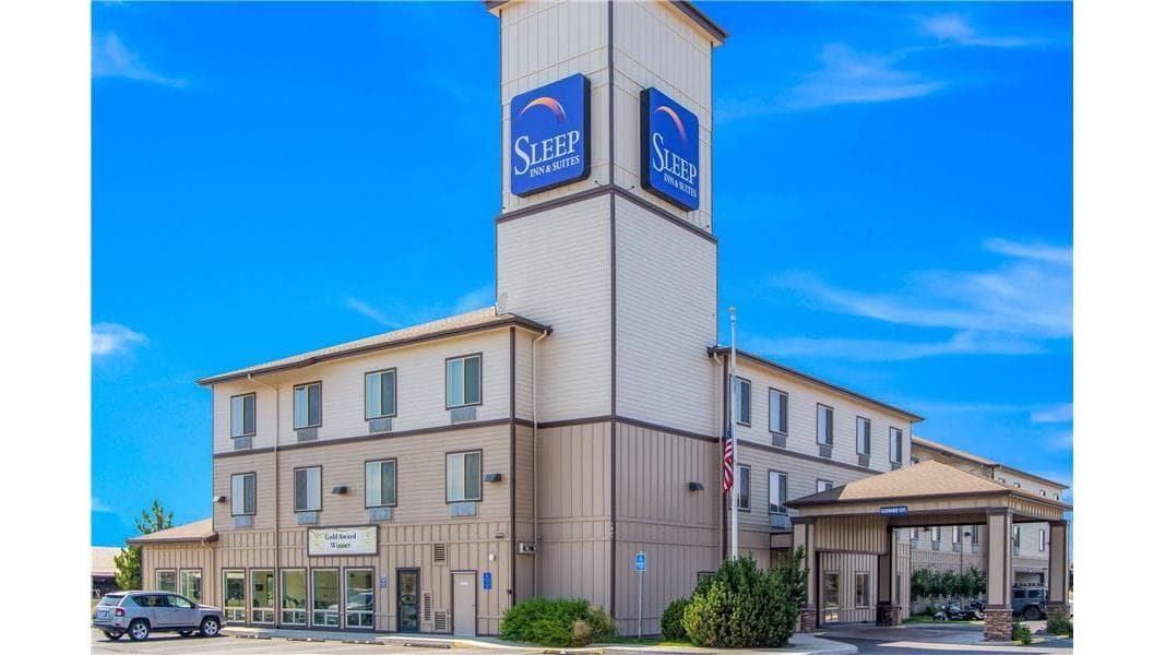 Sleep Inn & Suites