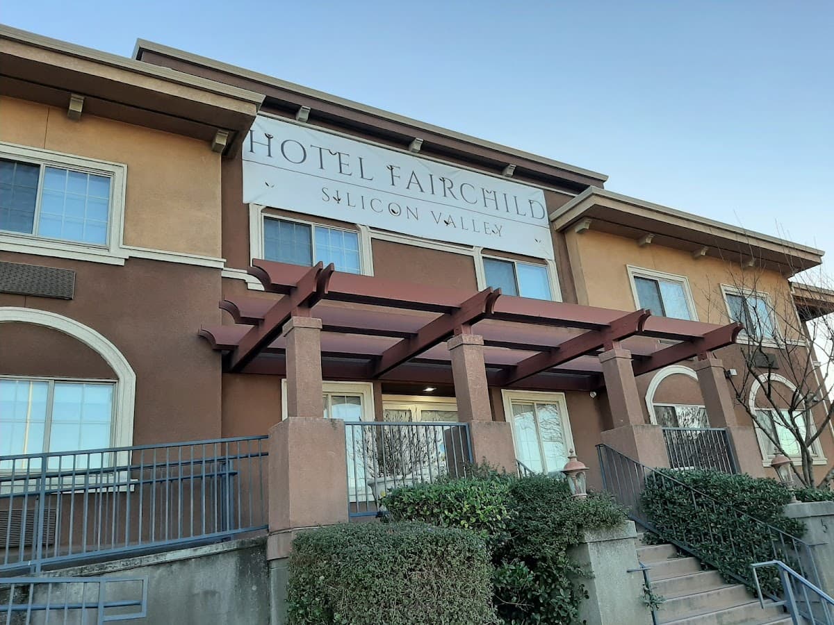 Holiday Inn Express & Suites Mountain View Silicon Valley, an IHG Hotel