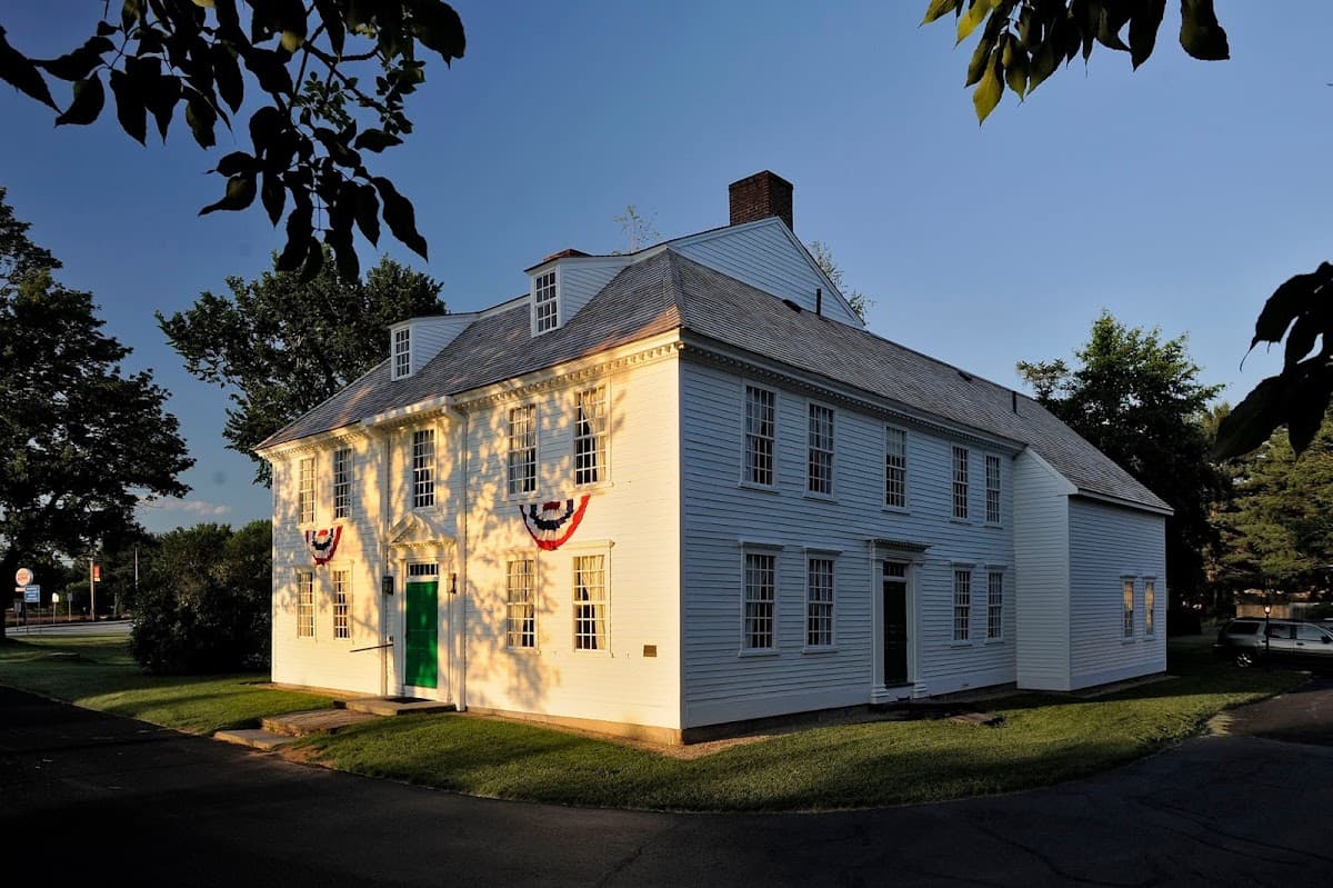 Old Sturbridge Inn & Reeder Family Lodges