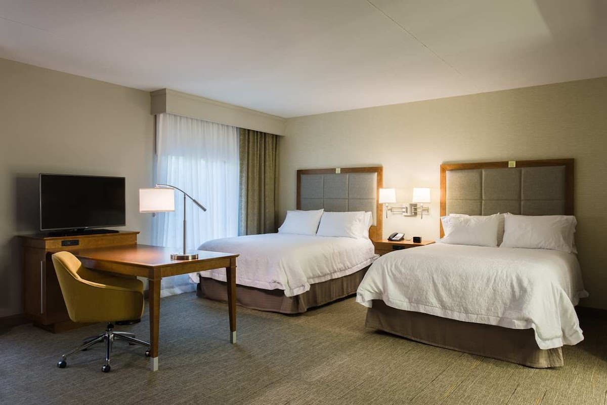 Hampton Inn & Suites Knoxville Papermill Drive