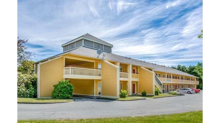 Econo Lodge Freeport - Brunswick Area