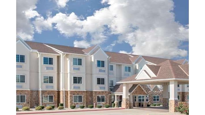 Microtel Inn & Suites by Wyndham Quincy Downtown/River Area