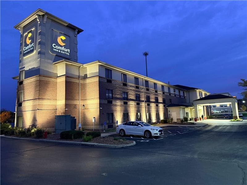 Comfort Inn & Suites West Chester - North Cincinnati