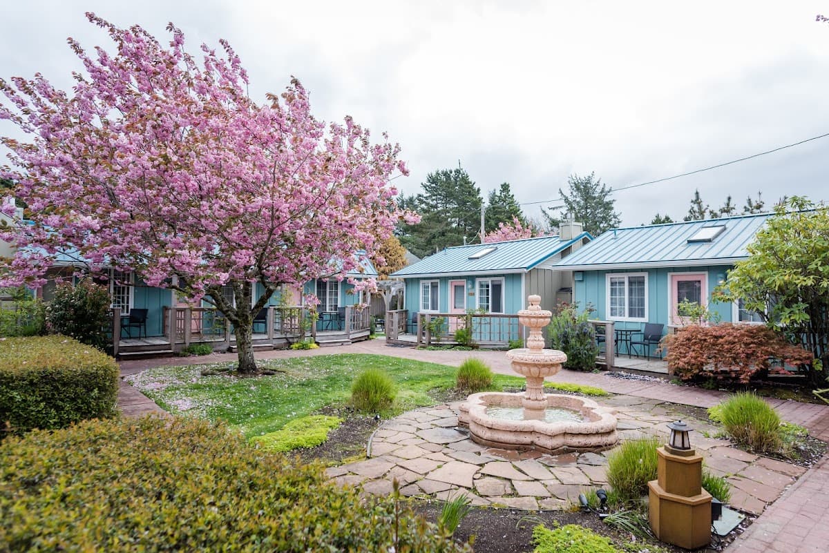 Inn at Haystack Rock