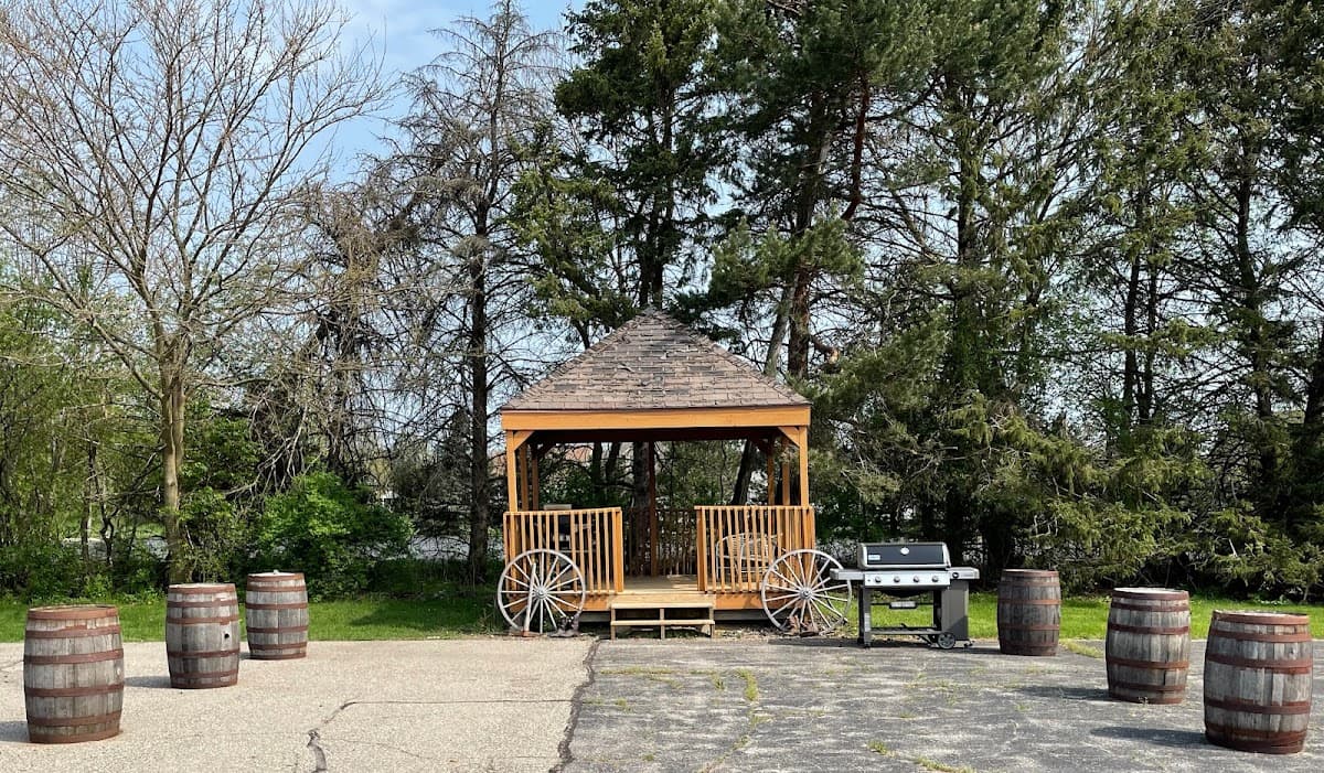 Tecumseh Inn and Suites