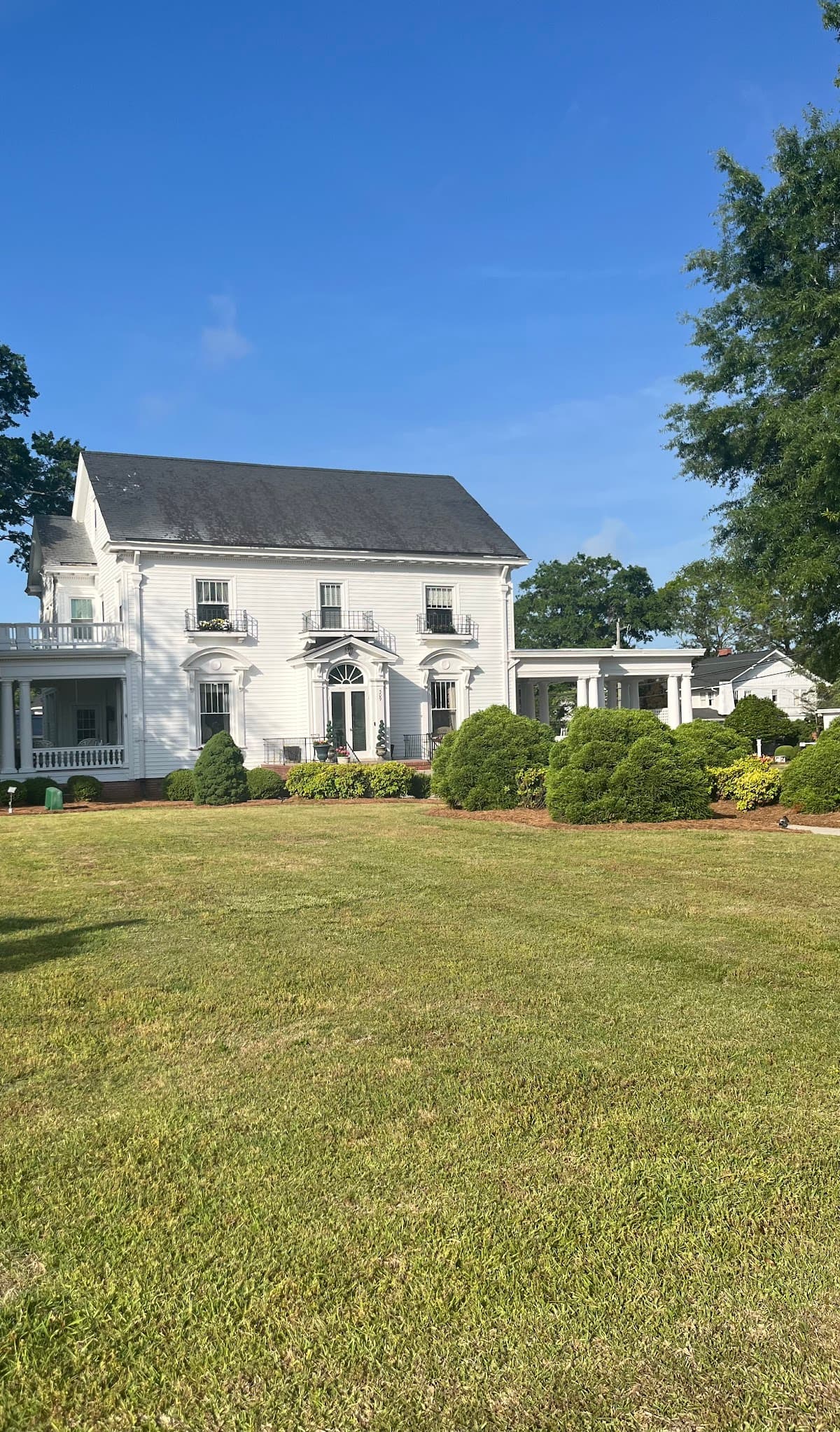 Simply Divine Events & Lodging