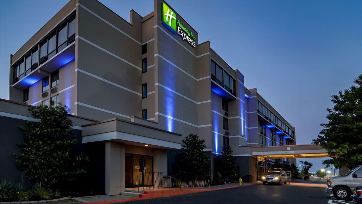 Holiday Inn Express Aberdeen-Chesapeake House by IHG