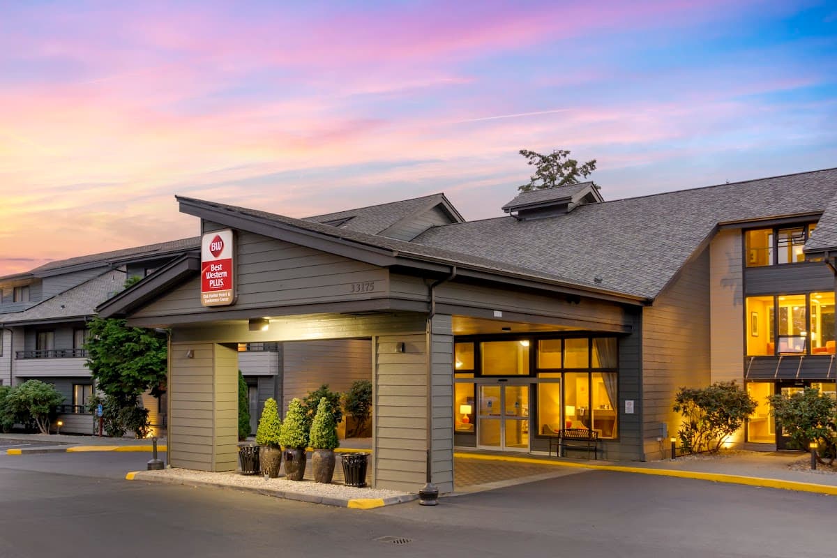 Best Western Plus Oak Harbor Hotel & Conference Center