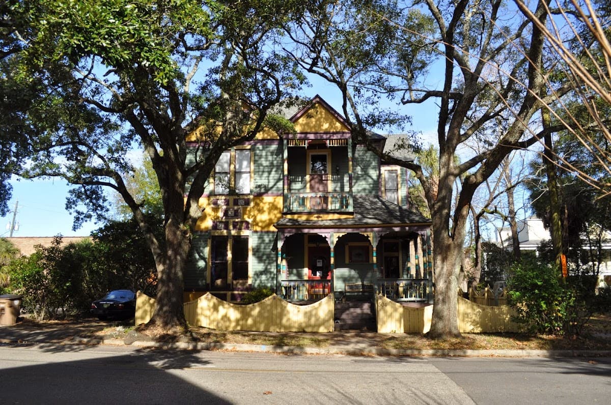 Petrinovich Inn "The Mardi Gras House"