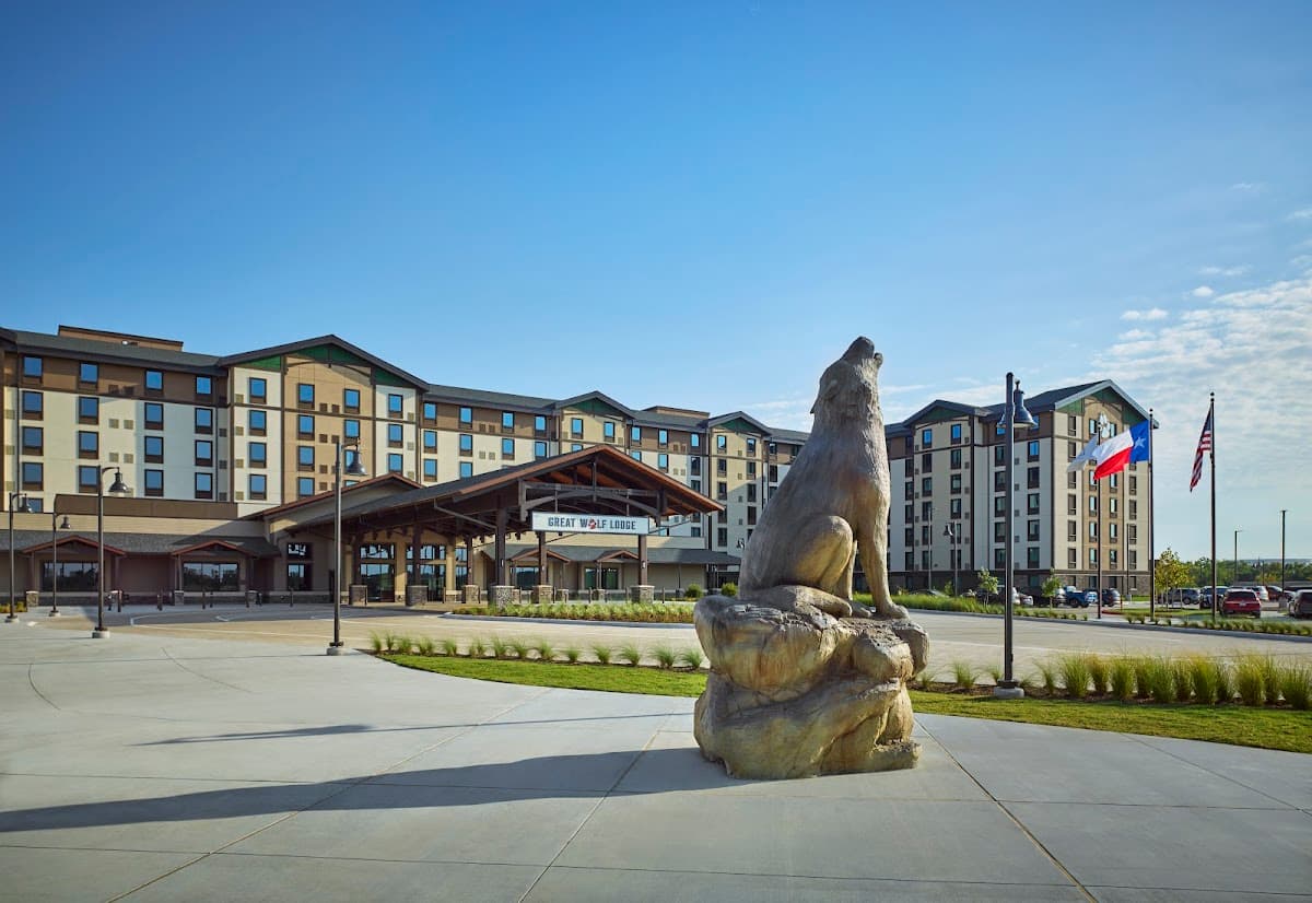 Great Wolf Lodge | Webster
