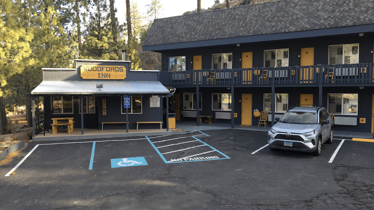 Woodfords Inn