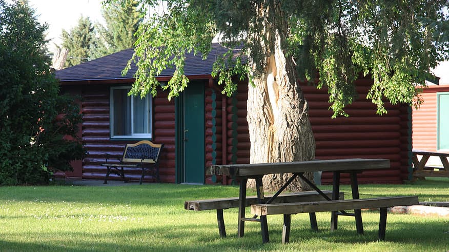 Z-Bar Cabins & Motel