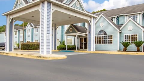 Motel 6 Mobile, AL