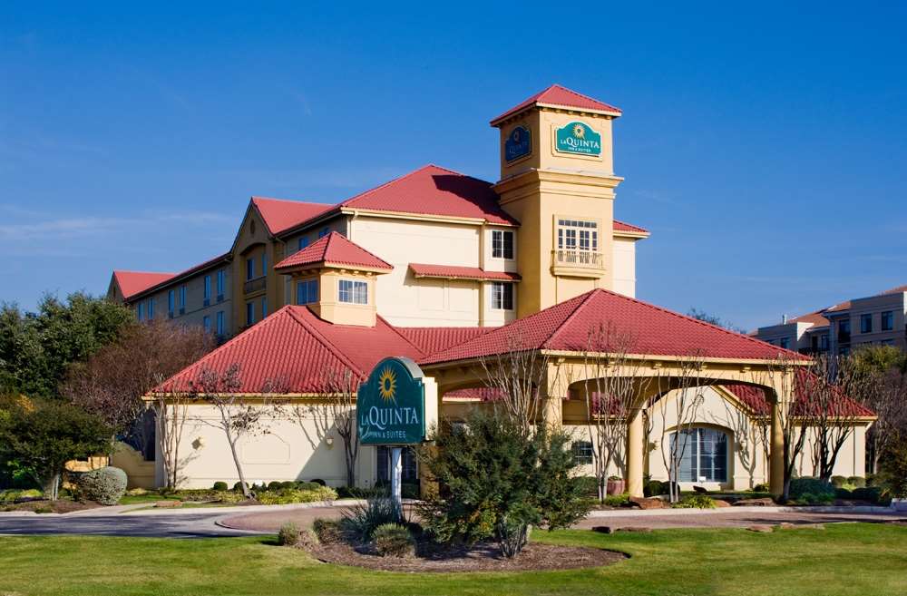 La Quinta Inn & Suites by Wyndham Austin Southwest