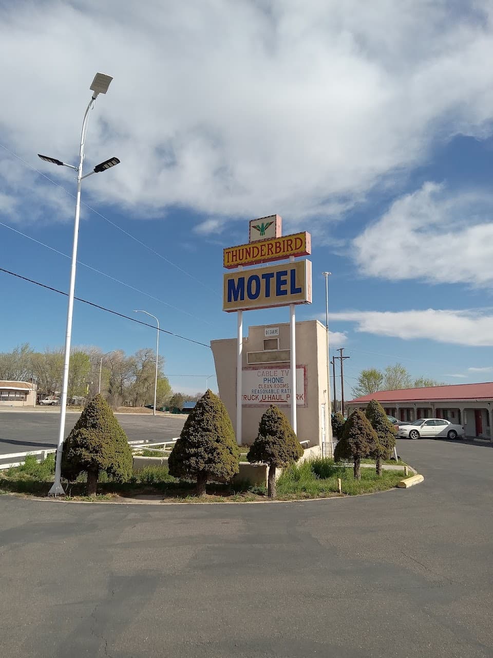 Thunderbird Motel