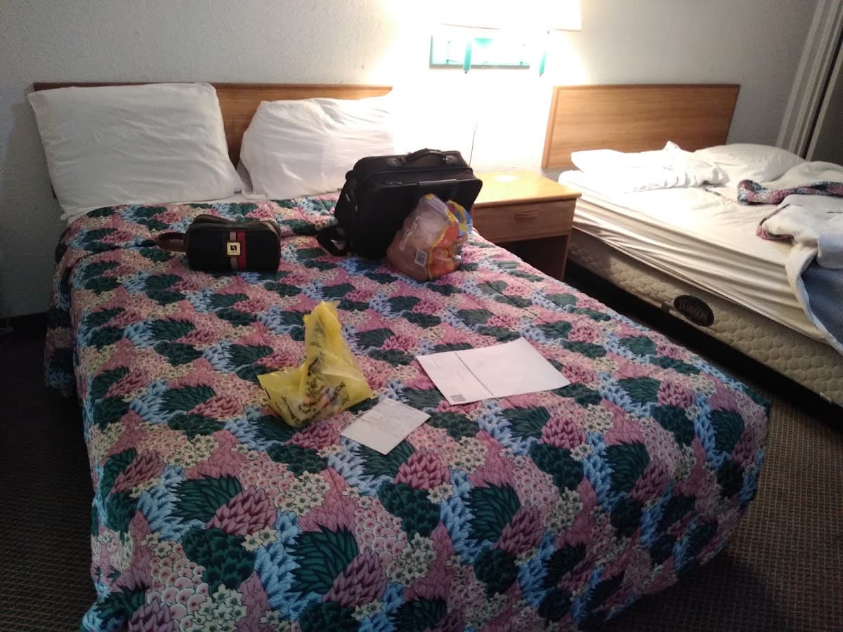 Travelers Inn