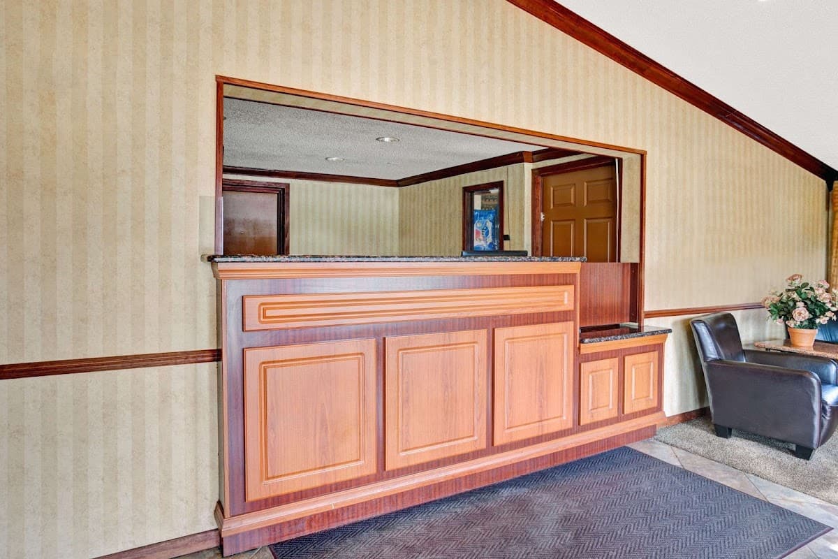Knights Inn Madison Heights, MI