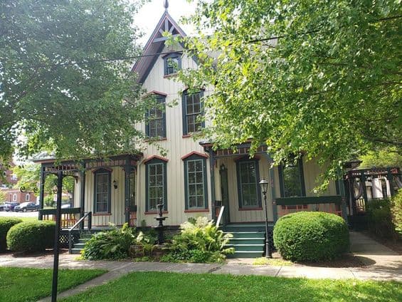 Romantique Bed and Breakfast