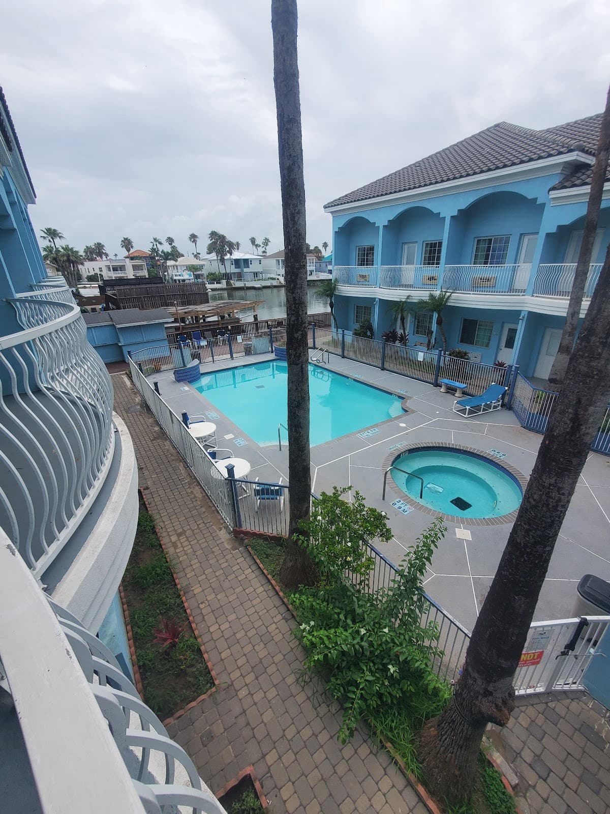 Casa Bella Hotel & Suites