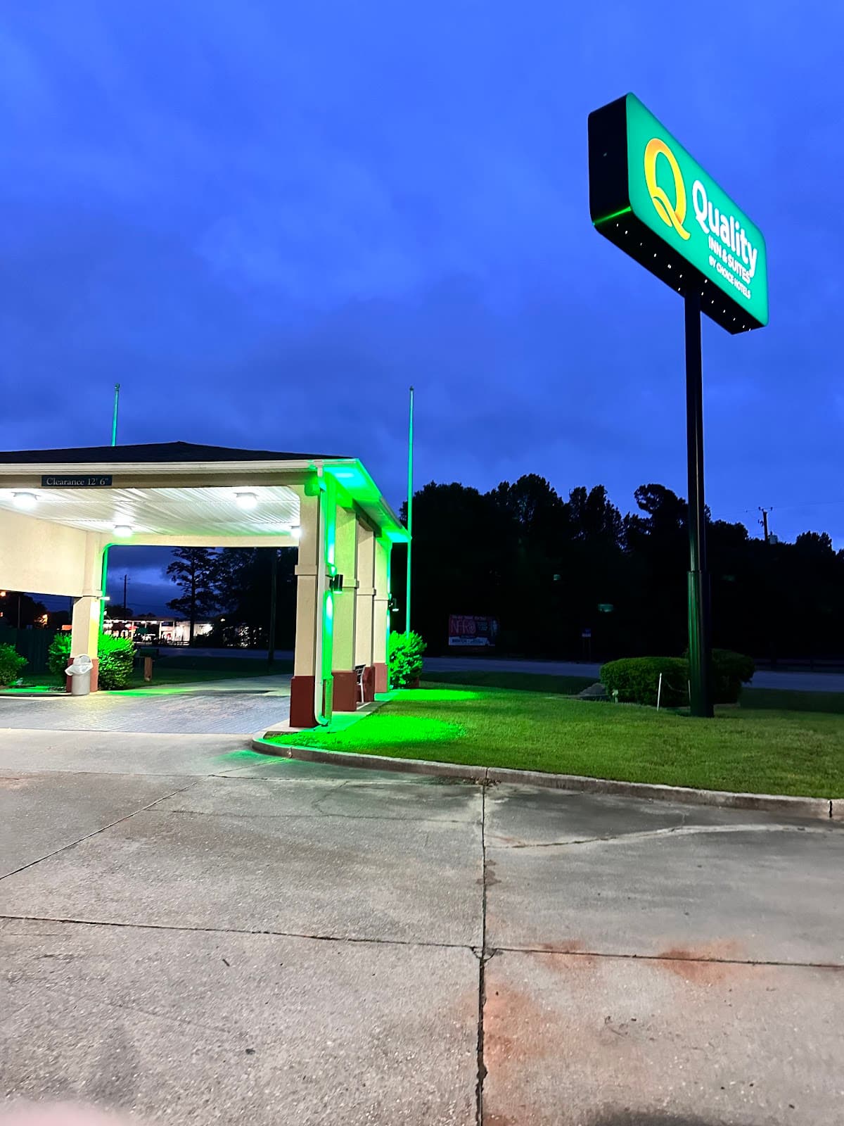 Quality Inn & Suites