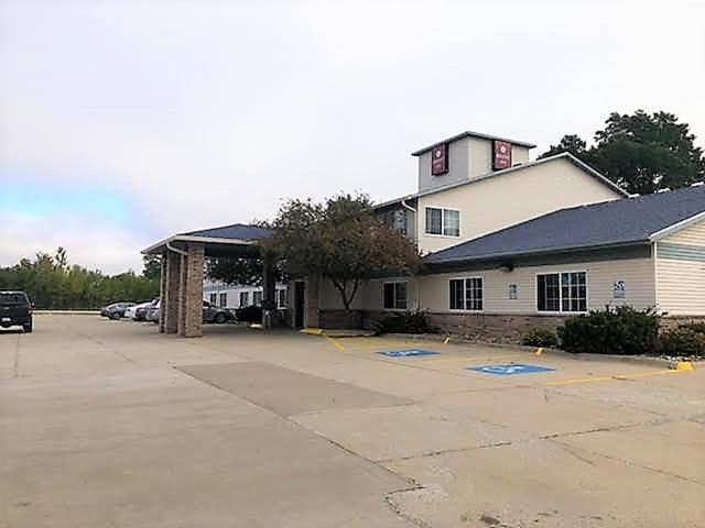 Regency Inn Geneseo IL near I-80