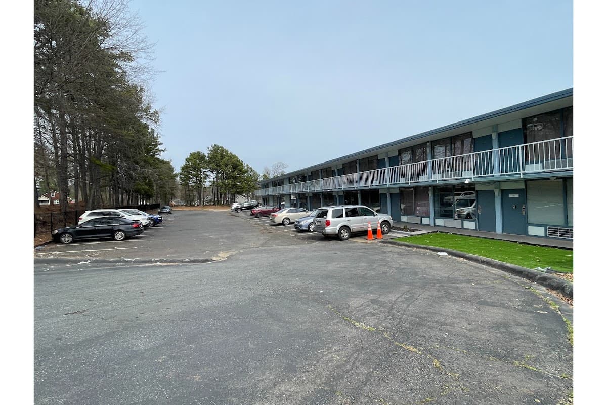 Lamplighter Inn by OYO Charlotte Airport Area