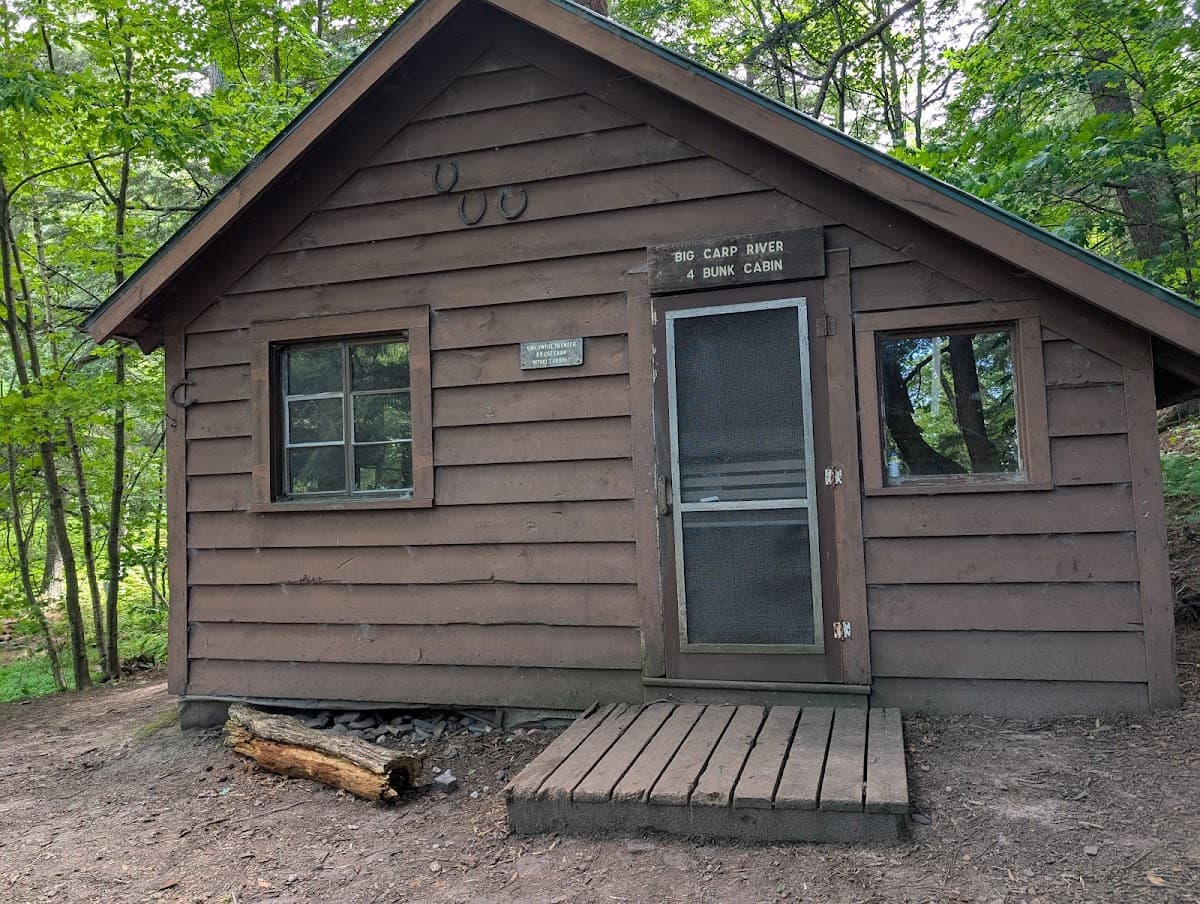 Big Carp 4 Cabin