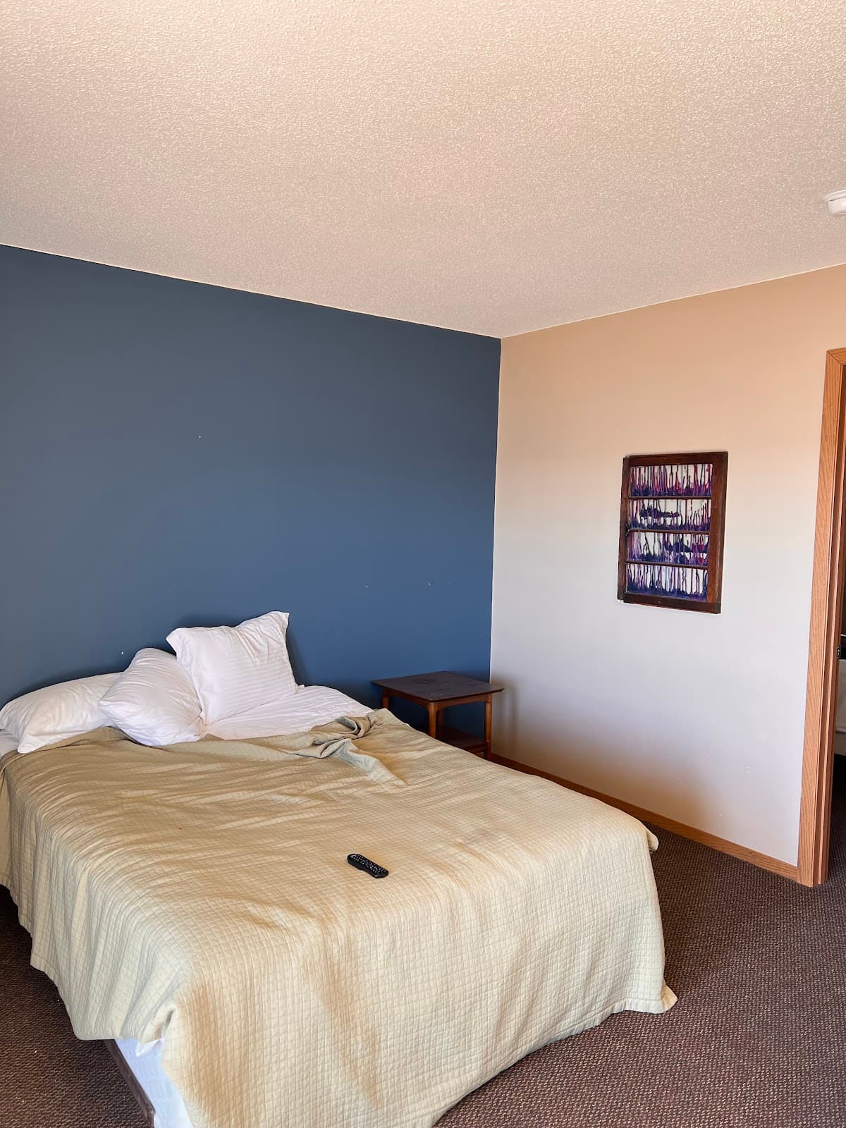 Logan's Point Hotel