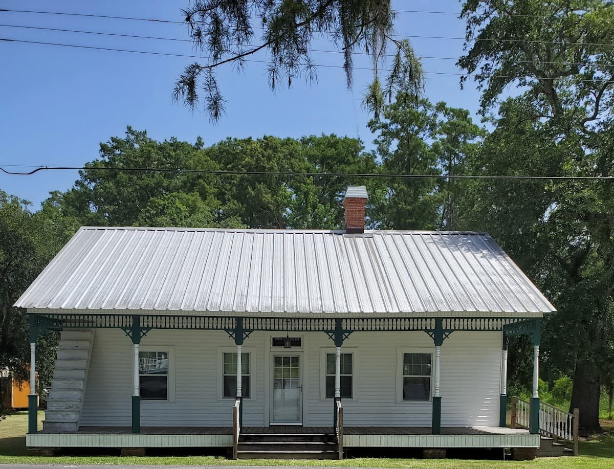 Teen's Belle Maison