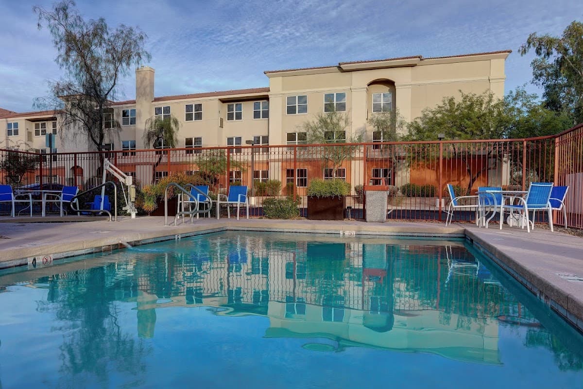 Holiday Inn Express & Suites Phoenix - Mesa West, an IHG Hotel