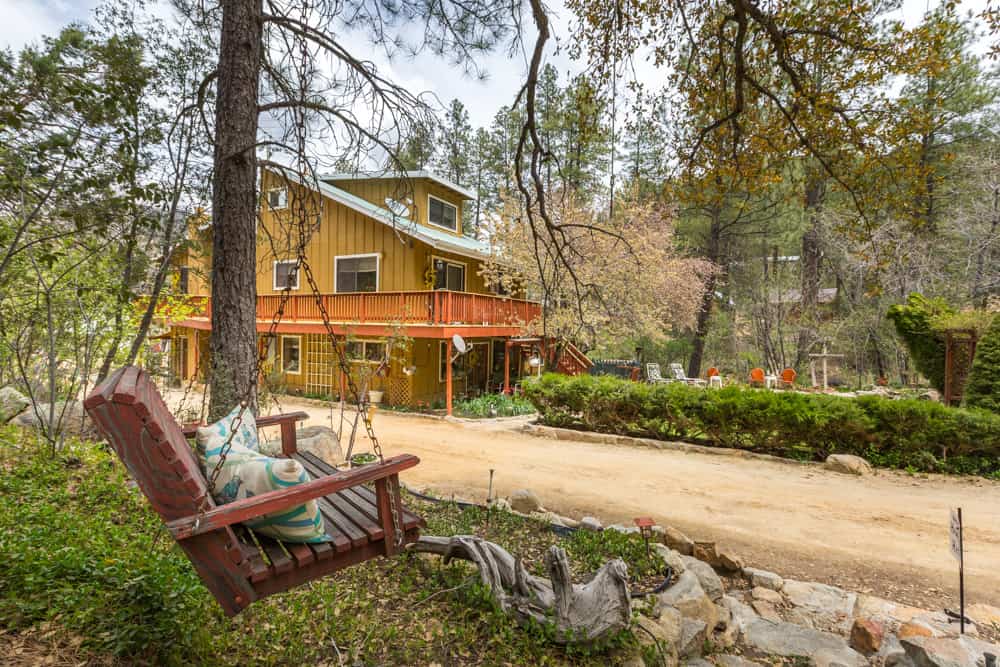 Crown King Cabins and Suites