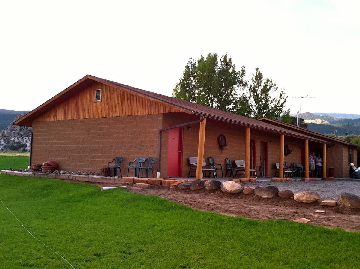 Cactus Hill Ranch Motel