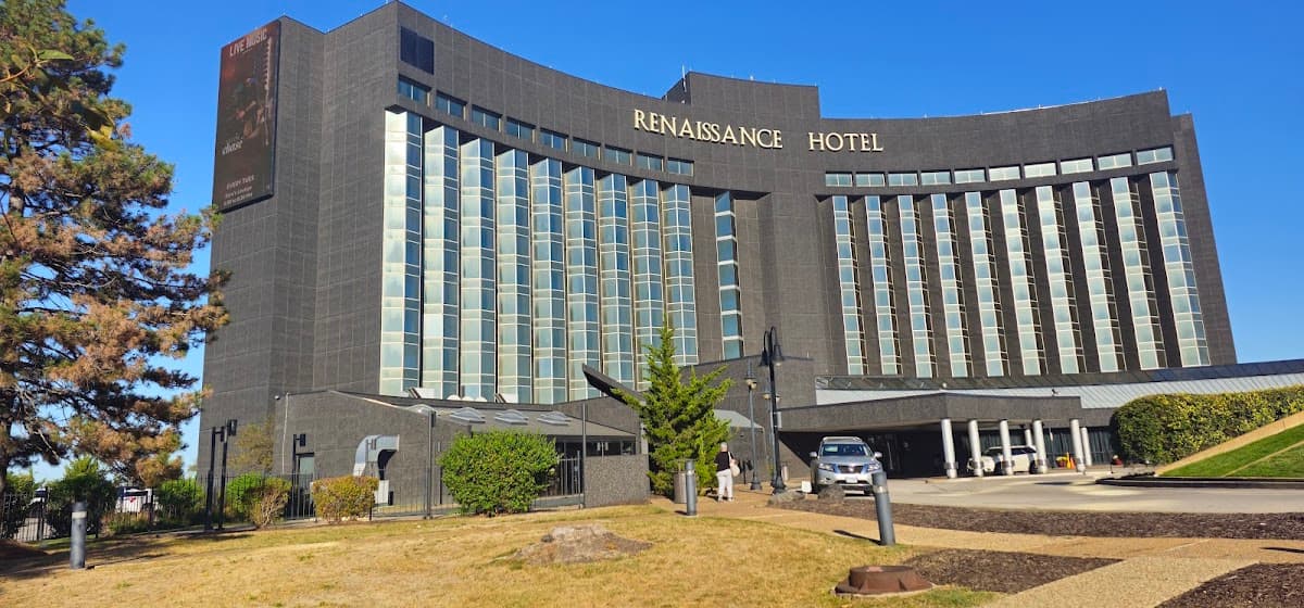 Renaissance St. Louis Airport Hotel