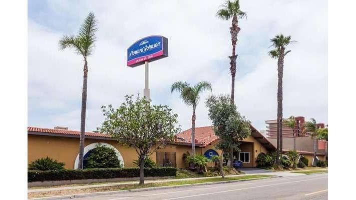 Howard Johnson by Wyndham National City/San Diego South