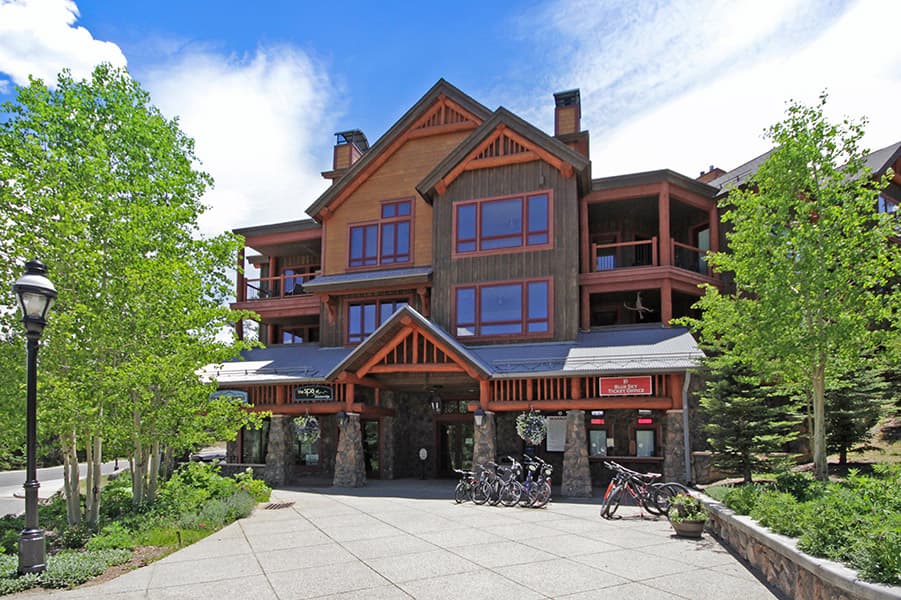 Bluesky 508 by Pinnacle Lodging
