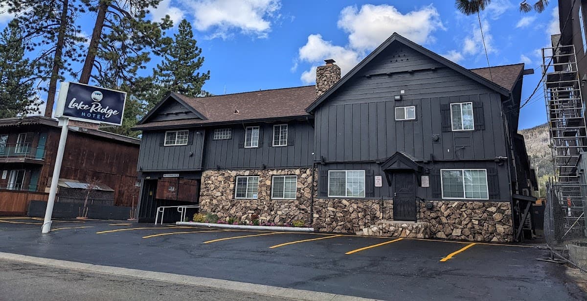Lake Ridge Hotel