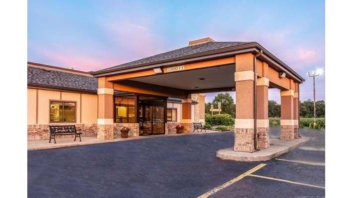 Country Inn & Suites by Radisson, Muskegon, MI