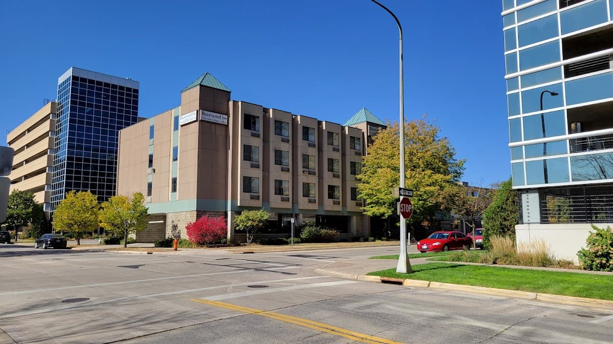 Brentwood Inn