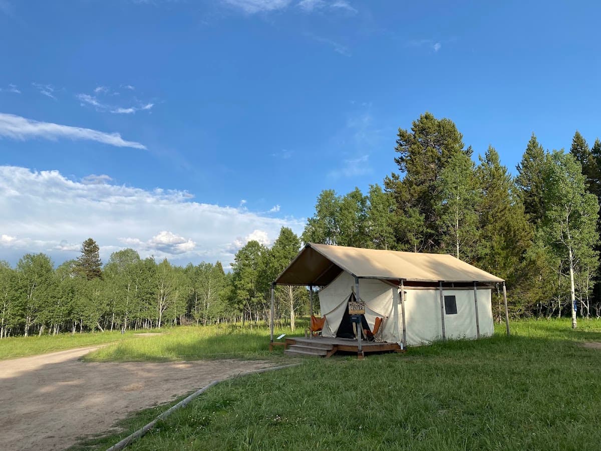 Starlight Retreat Yellowstone