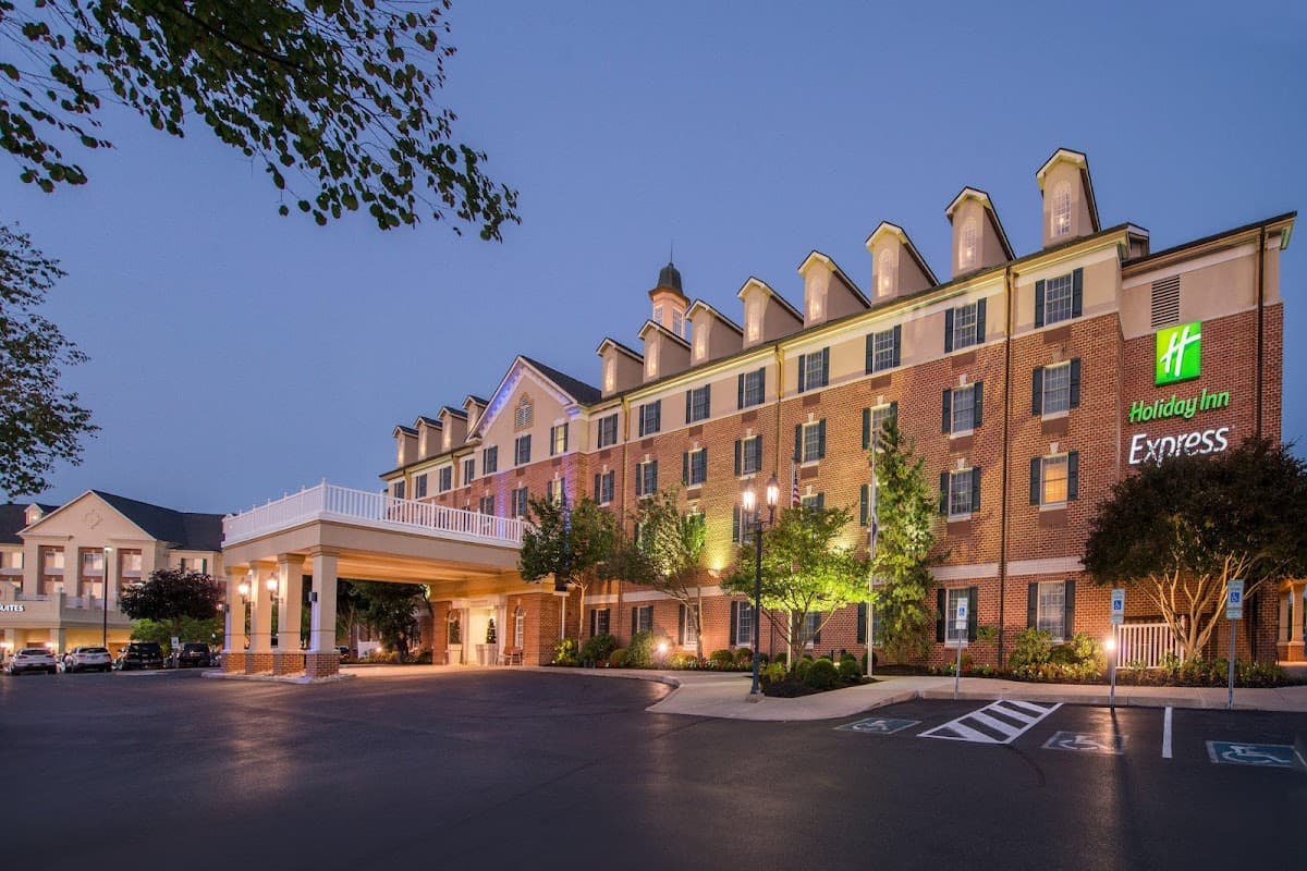 Holiday Inn Express State College @Williamsburg Square by IHG