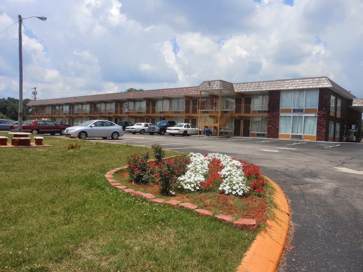 Lotus Inn and Suites Nashville