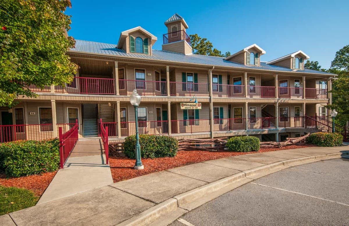 Holiday Inn Club Vacations Apple Mountain Resort at Clarkesville, an IHG Hotel