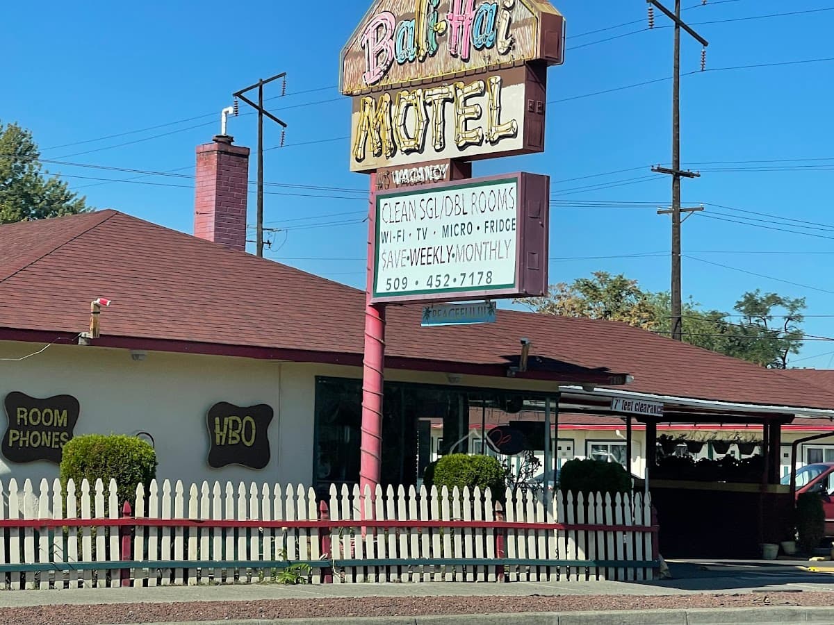 Bali Hai Motel